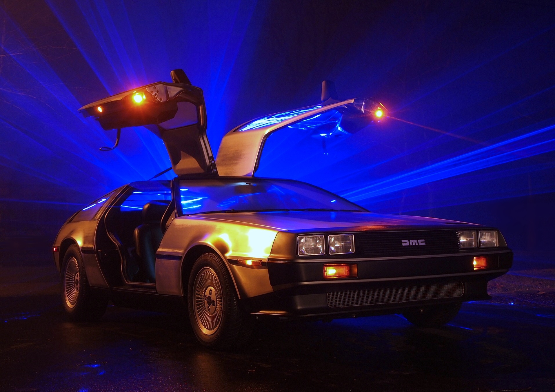 DeLorean Owners Club At NEC Classic Motor Show 10th-12th November 2017